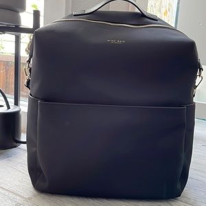 Mina Baie Stevie Nylon